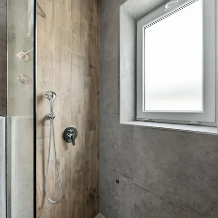 Lägenhet Forty One Belgrade *